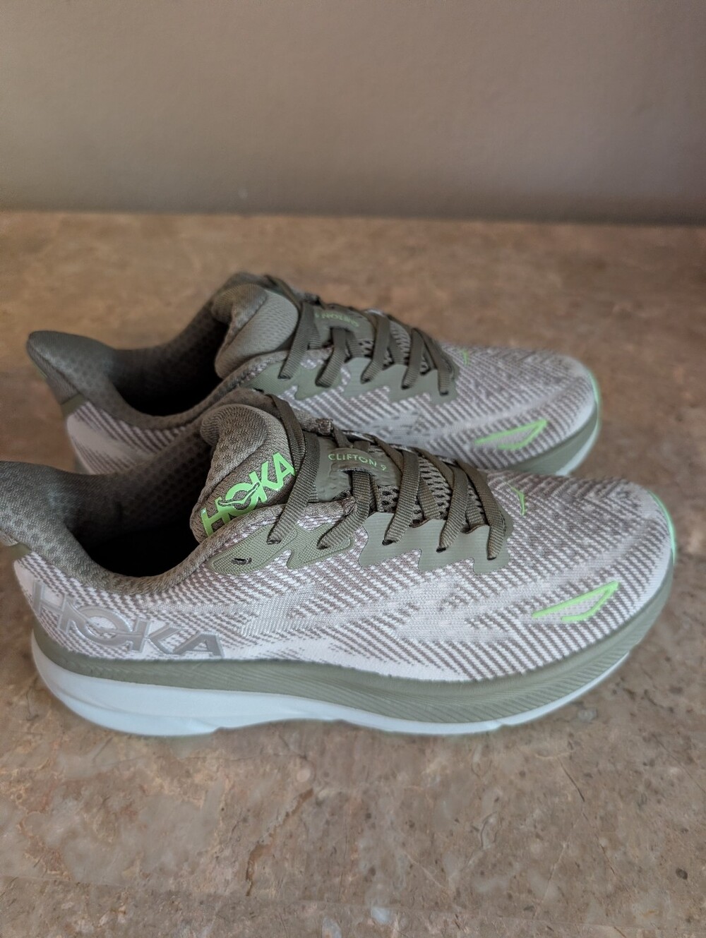 Hoka One One Clifton 9 Running Cushioned Shoes Olive Haze Mercury Men's Size 7D